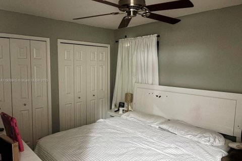 Casa en venta en Naples, Florida, 3 dormitorios № 1965113 - foto 6