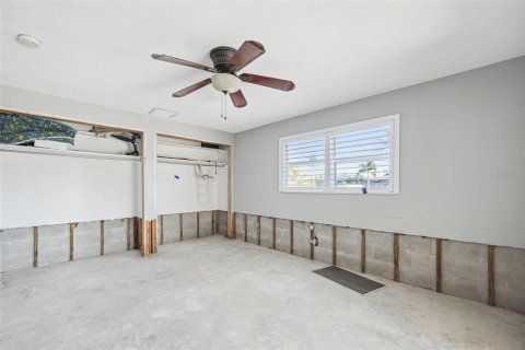 Casa en venta en Saint Petersburg, Florida, 4 dormitorios, 182.37 m2 № 1759700 - foto 13