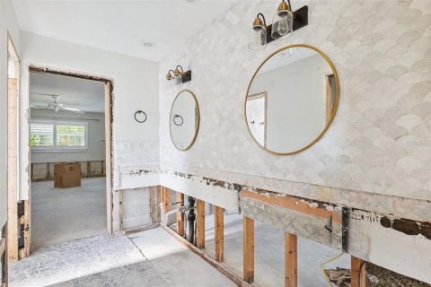 Casa en venta en Saint Petersburg, Florida, 4 dormitorios, 182.37 m2 № 1759700 - foto 15