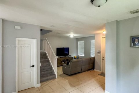 Купить таунхаус в Хомстед, Флорида 3 спальни, 171.87м2, № 1930805 - фото 14