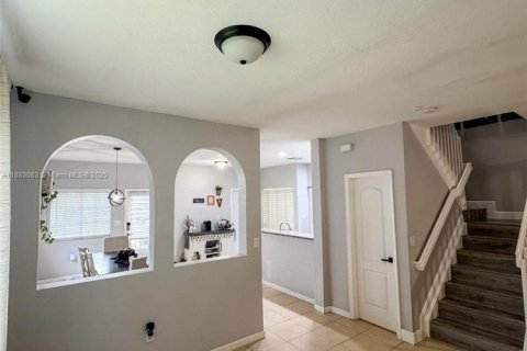 Купить таунхаус в Хомстед, Флорида 3 спальни, 171.87м2, № 1930805 - фото 9