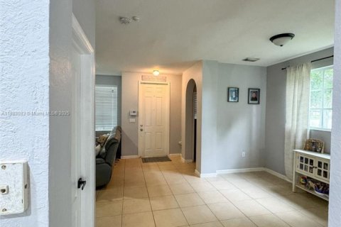 Купить таунхаус в Хомстед, Флорида 3 спальни, 171.87м2, № 1930805 - фото 5