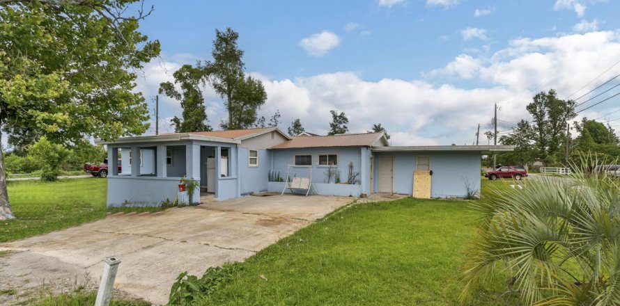 House in Panama City, Florida 4 bedrooms, 153.85 sq.m. № 562676