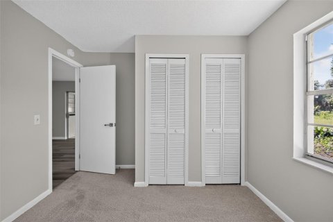 House in Rockledge, Florida 3 bedrooms, 130.53 sq.m. № 2322326 - photo 8