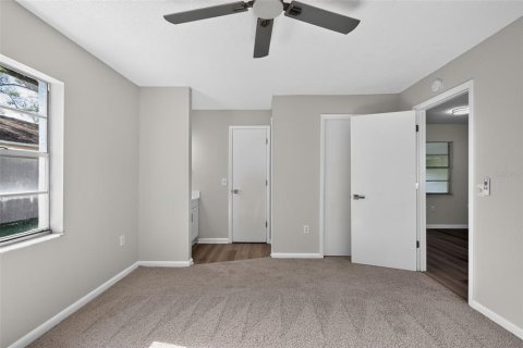 House in Rockledge, Florida 3 bedrooms, 130.53 sq.m. № 2322326 - photo 9