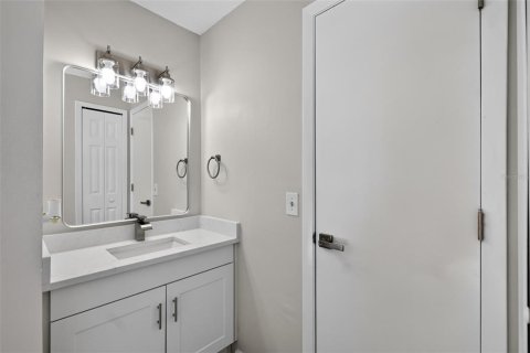 House in Rockledge, Florida 3 bedrooms, 130.53 sq.m. № 2322326 - photo 13