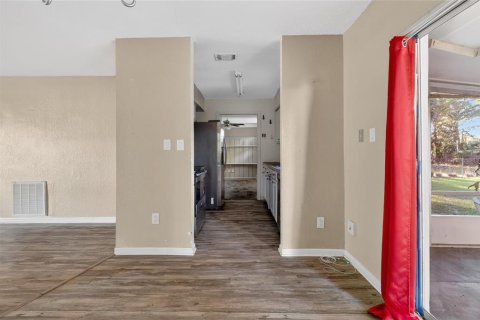 Casa en venta en Orlando, Florida, 3 dormitorios, 119.19 m2 № 2387354 - foto 16