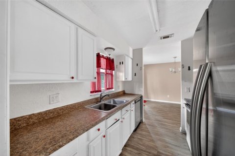 Casa en venta en Orlando, Florida, 3 dormitorios, 119.19 m2 № 2387354 - foto 15