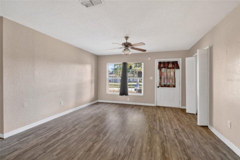 Casa en venta en Orlando, Florida, 3 dormitorios, 119.19 m2 № 2387354 - foto 9