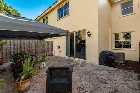 Touwnhouse à louer à Miramar, Floride: 3 chambres, 153.29 m2 № 1963777 - photo 12