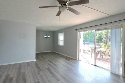 Condo in Tampa, Florida, 2 bedrooms № 2108813 - photo 4
