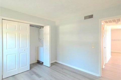 Condo in Tampa, Florida, 2 bedrooms № 2108813 - photo 12