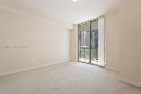 Condo in Miami, Florida, 2 bedrooms  № 1991329 - photo 16