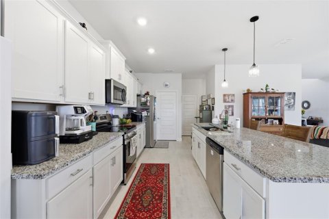 House in Parrish, Florida 4 bedrooms, 223.99 sq.m. № 2197774 - photo 6