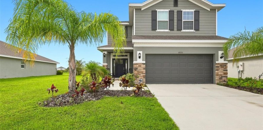 House in Parrish, Florida 4 bedrooms, 223.99 sq.m. № 2197774