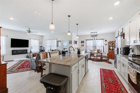 House in Parrish, Florida 4 bedrooms, 223.99 sq.m. № 2197774 - photo 11