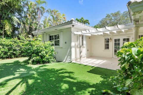 Villa ou maison à louer à Coral Gables, Floride: 3 chambres, 191.19 m2 № 1691125 - photo 2