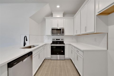 Townhouse in Parrish, Florida 3 bedrooms, 167.87 sq.m. № 1375249 - photo 19