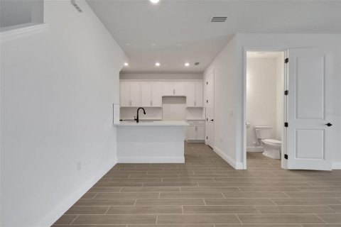 Townhouse in Parrish, Florida 3 bedrooms, 167.87 sq.m. № 1375249 - photo 24