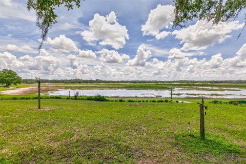 Villa ou maison à vendre à Keystone Heights, Floride: 2 chambres, 154.78 m2 № 2345645 - photo 3