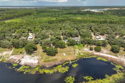 Villa ou maison à vendre à Keystone Heights, Floride: 2 chambres, 154.78 m2 № 2345645 - photo 2