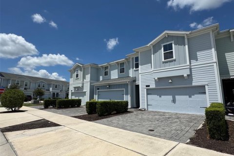 Touwnhouse à vendre à Kissimmee, Floride: 4 chambres, 182 m2 № 2201129 - photo 3