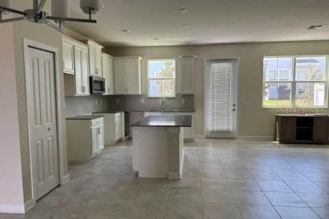 Touwnhouse à vendre à Kissimmee, Floride: 4 chambres, 182 m2 № 2201129 - photo 7