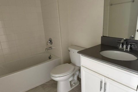 Touwnhouse à vendre à Kissimmee, Floride: 4 chambres, 182 m2 № 2201129 - photo 15