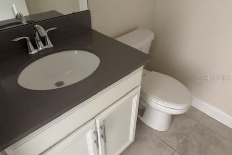Touwnhouse à vendre à Kissimmee, Floride: 4 chambres, 182 m2 № 2201129 - photo 10