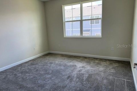 Touwnhouse à vendre à Kissimmee, Floride: 4 chambres, 182 m2 № 2201129 - photo 18