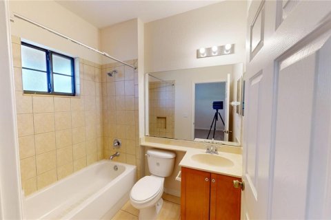House in Kissimmee, Florida 2 bedrooms, 85.75 sq.m. № 2122439 - photo 10
