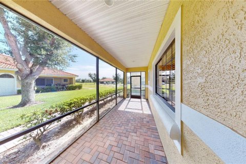 House in Kissimmee, Florida 2 bedrooms, 85.75 sq.m. № 2122439 - photo 13