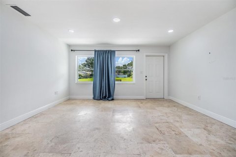 Casa en alquiler en Dunedin, Florida, 4 dormitorios, 131.92 m2 № 1812620 - foto 12