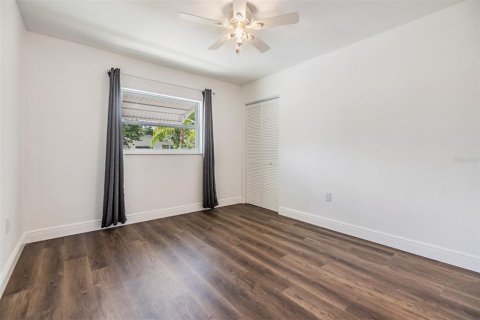 Casa en alquiler en Dunedin, Florida, 4 dormitorios, 131.92 m2 № 1812620 - foto 20