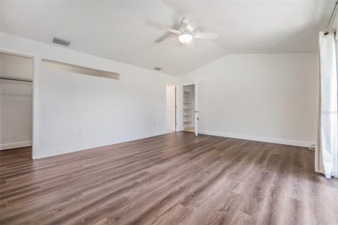 Casa en alquiler en Dunedin, Florida, 4 dormitorios, 131.92 m2 № 1812620 - foto 16