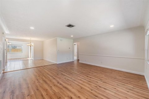 Casa en venta en Seminole, Florida, 2 dormitorios, 138.98 m2 № 1879940 - foto 6