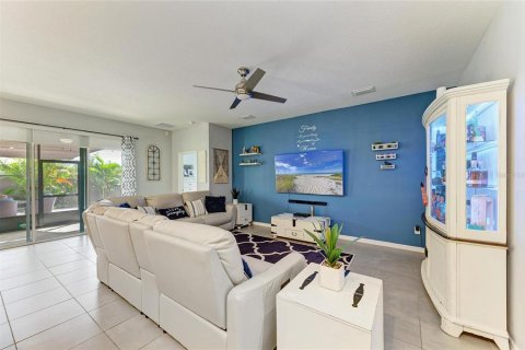 House in Wimauma, Florida 4 bedrooms, 189.06 sq.m. № 1616042 - photo 21