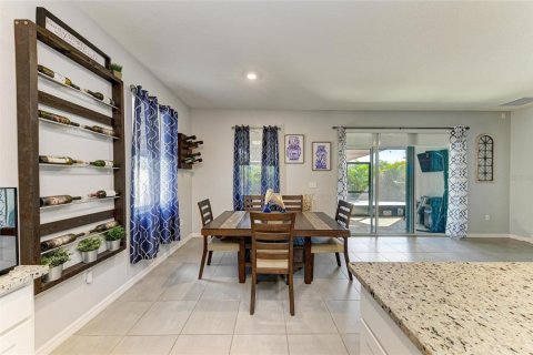 House in Wimauma, Florida 4 bedrooms, 189.06 sq.m. № 1616042 - photo 17