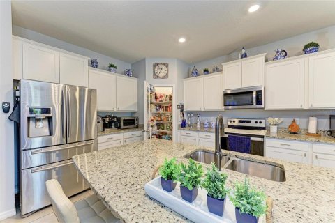 House in Wimauma, Florida 4 bedrooms, 189.06 sq.m. № 1616042 - photo 10