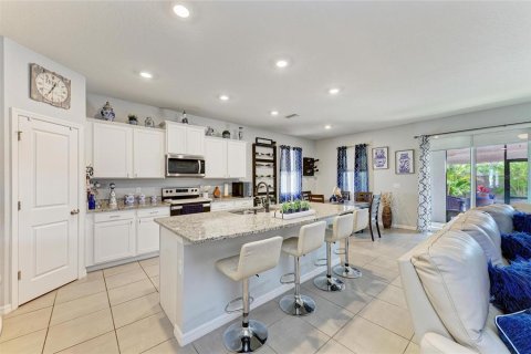 House in Wimauma, Florida 4 bedrooms, 189.06 sq.m. № 1616042 - photo 7
