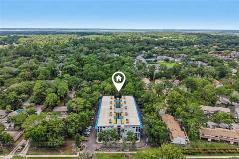 Condo in Gainesville, Florida, 3 bedrooms № 2215078 - photo 29