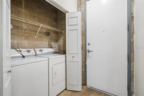 Condo in Gainesville, Florida, 3 bedrooms № 2215078 - photo 15