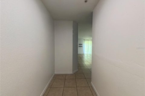 Condo in Orlando, Florida, 3 bedrooms № 2104376 - photo 3