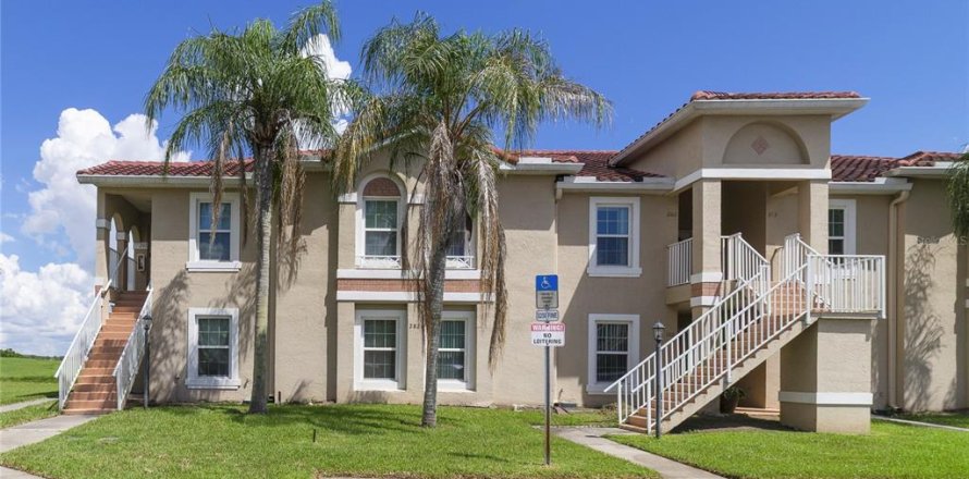 Condo à Kissimmee, Floride, 3 chambres  № 2413923