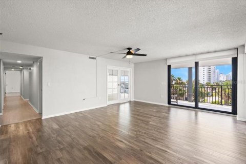 Condo in Ormond Beach, Florida, 3 bedrooms  № 1796904 - photo 17