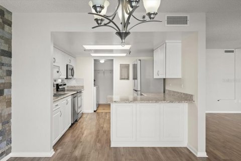 Condo in Ormond Beach, Florida, 3 bedrooms  № 1796904 - photo 13