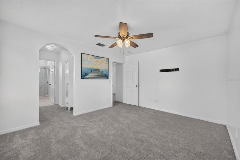 Casa en venta en Davenport, Florida, 5 dormitorios, 263.1 m2 № 2380977 - foto 19