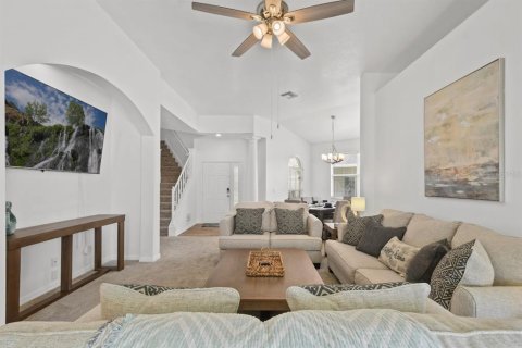 Casa en venta en Davenport, Florida, 5 dormitorios, 263.1 m2 № 2380977 - foto 8