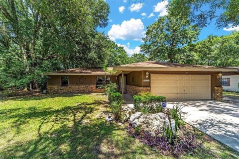 House in Ocala, Florida 3 bedrooms, 133.5 sq.m. № 1800028 - photo 1