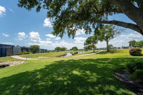 Купить кондоминиум в Делрей-Бич, Флорида 1 спальня, 70.61м2, № 1995816 - фото 28
